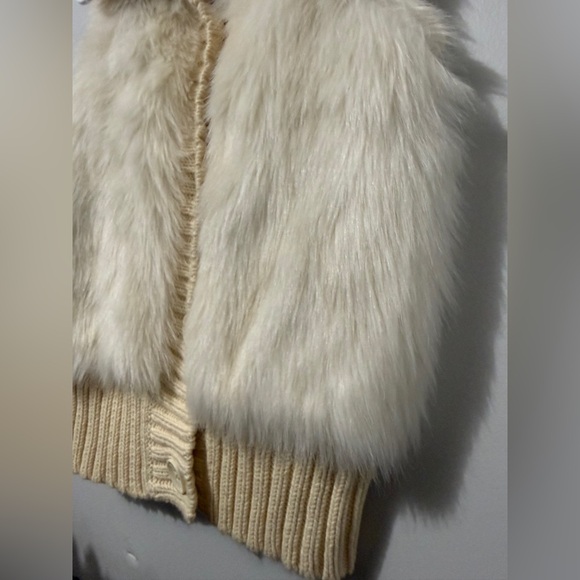 GAP Cozy Cream Kids Vest Large (10) - Picture 3 of 5